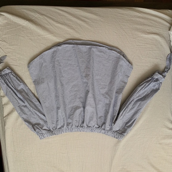 Off the Shoulder Blouse - Picture 2 of 2